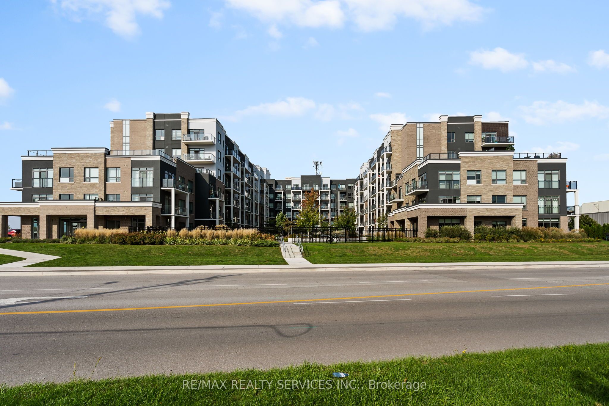 For Sale: 5055 Greenlane Road 222, Lincoln, ON L0R 1B3, Lincoln, ON
